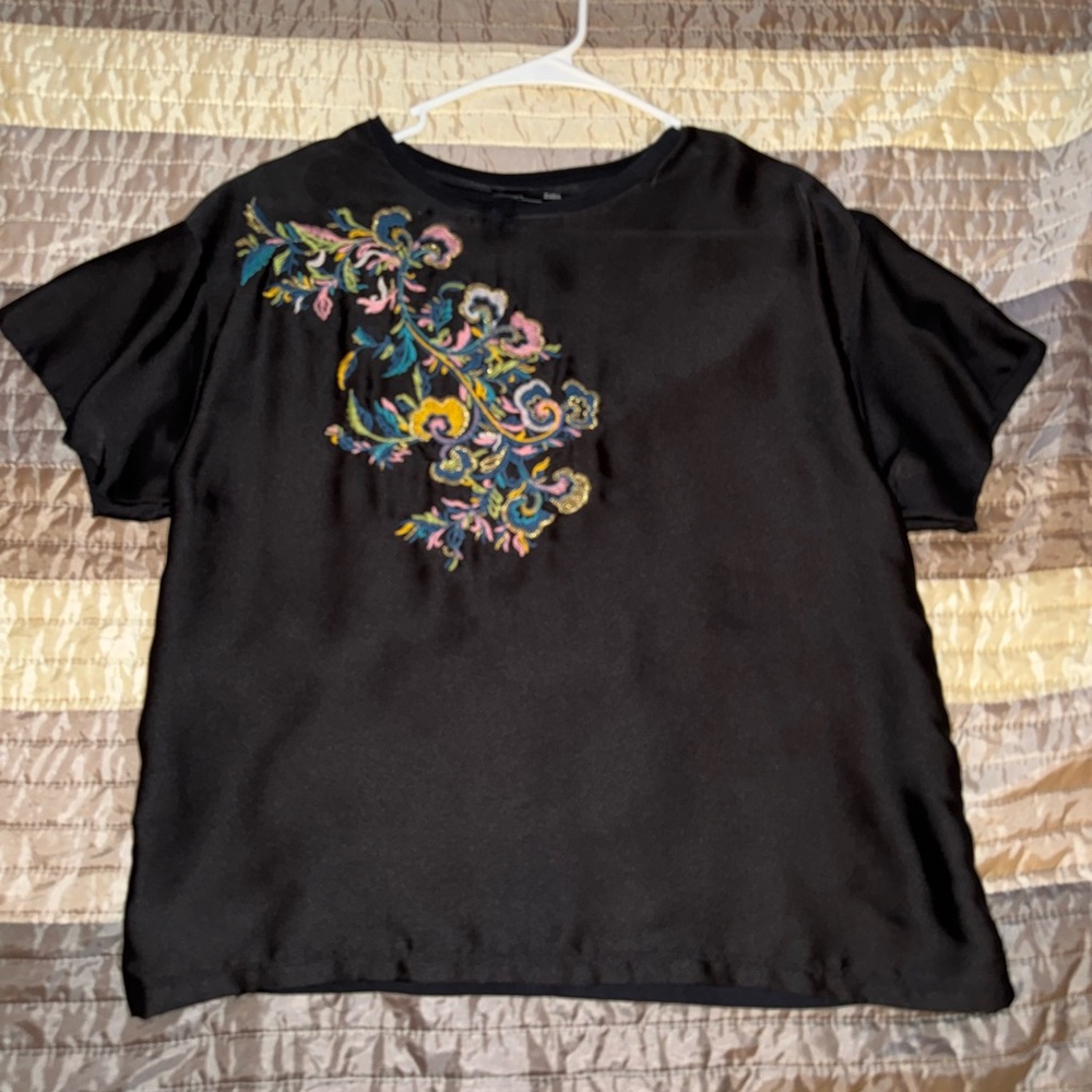 Black Zara satin embroidered flower top #embroideredflower